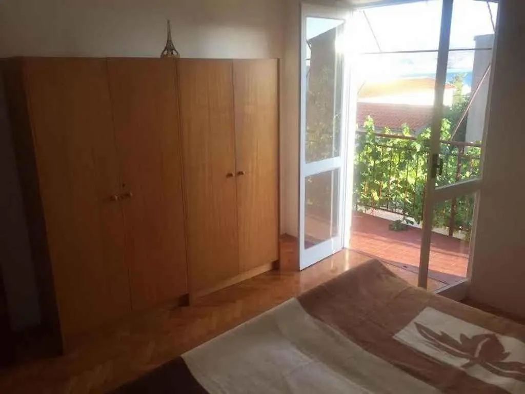 Apartment In Starigrad-Paklenica 6806